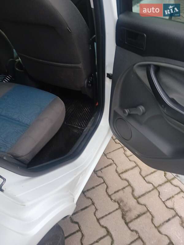 Минивэн Ford C-Max 2009 в Черновцах