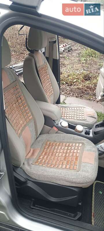 Минивэн Ford C-Max 2017 в Киеве фото 8 Минивэн Ford C-Max 2017 в Киеве