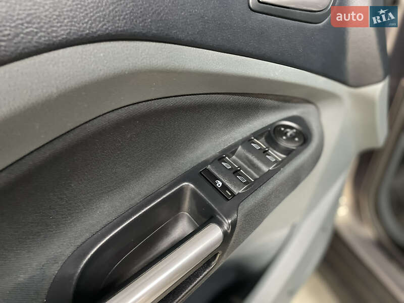 Минивэн Ford C-Max 2012 в Стрые фото 29 Минивэн Ford C-Max 2012 в Стрые