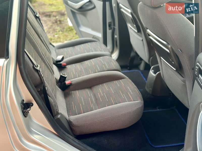 Минивэн Ford C-Max 2008 в Владимирце фото 31 Минивэн Ford C-Max 2008 в Владимирце