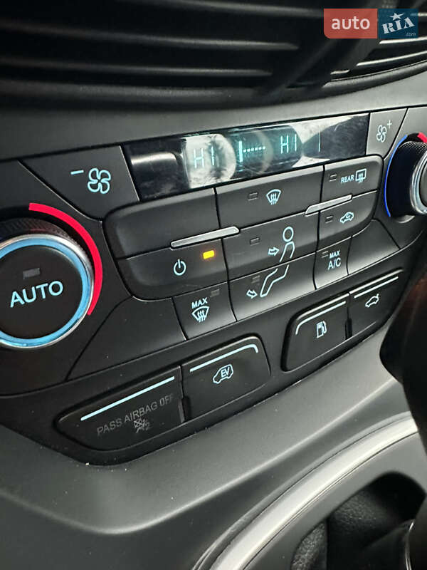 Минивэн Ford C-Max 2017 в Киеве фото 22 Минивэн Ford C-Max 2017 в Киеве