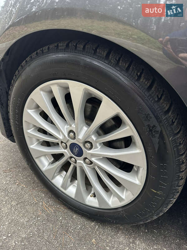 Минивэн Ford C-Max 2017 в Киеве фото 28 Минивэн Ford C-Max 2017 в Киеве