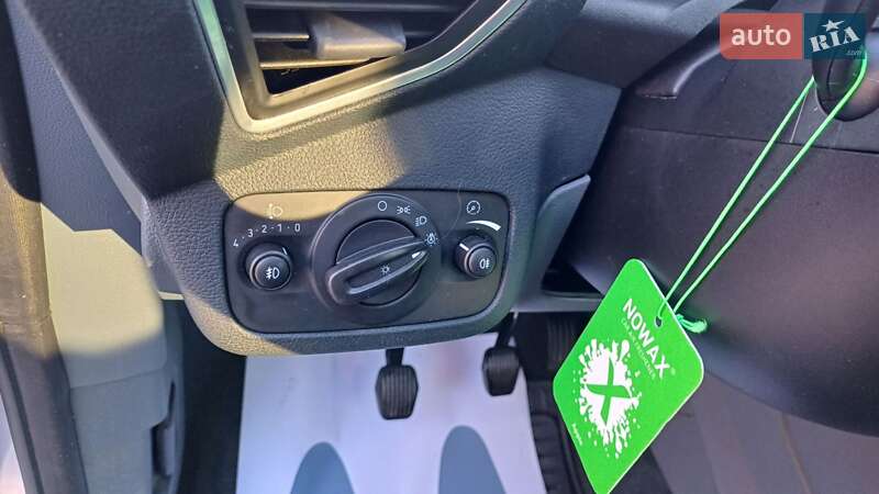 Минивэн Ford C-Max 2010 в Звягеле фото 19 Минивэн Ford C-Max 2010 в Звягеле