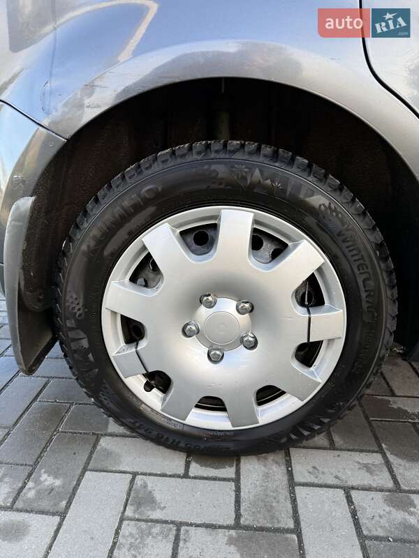 Минивэн Ford C-Max 2004 в Ровно