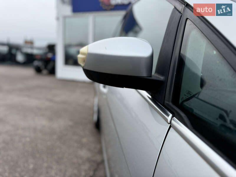 Минивэн Ford C-Max 2011 в Киеве фото 25 Минивэн Ford C-Max 2011 в Киеве