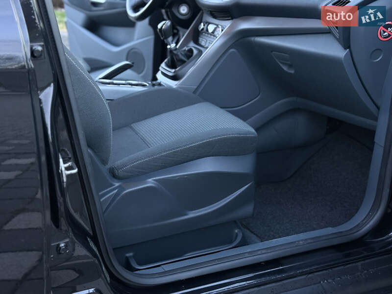 Минивэн Ford C-Max 2013 в Стрые фото 121 Минивэн Ford C-Max 2013 в Стрые