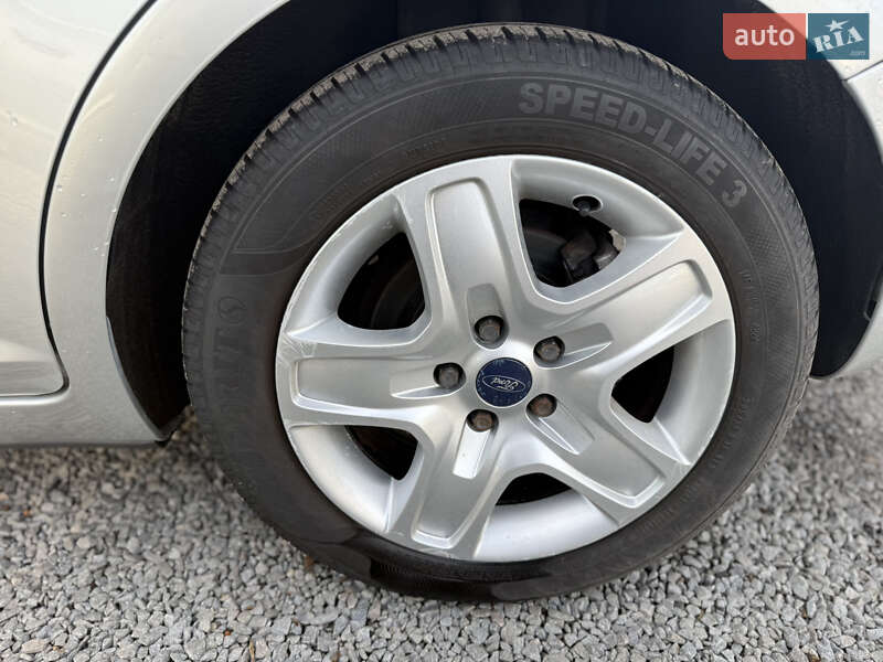 Минивэн Ford C-Max 2010 в Ровно фото 22 Минивэн Ford C-Max 2010 в Ровно