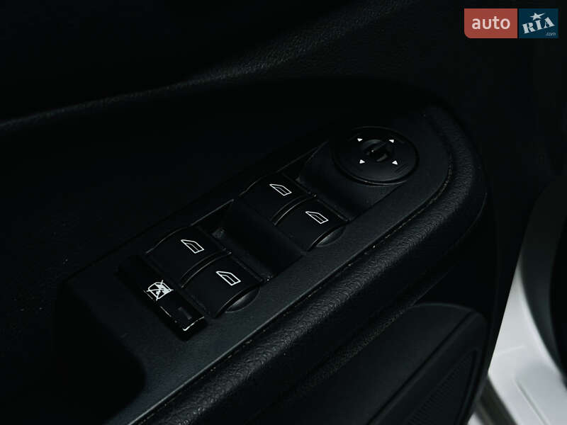 Минивэн Ford C-Max 2007 в Харькове