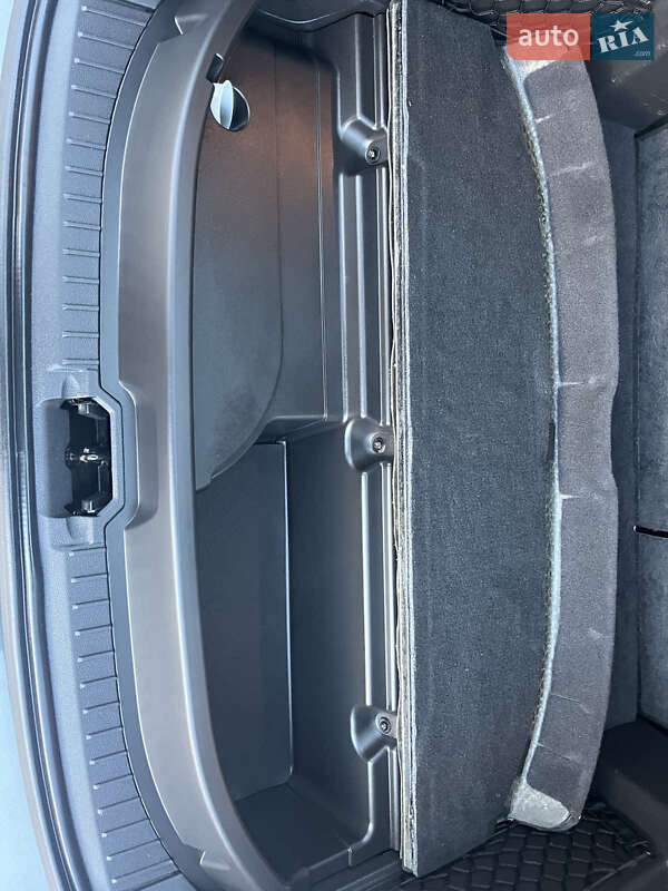 Минивэн Ford C-Max 2016 в Вышгороде фото 17 Минивэн Ford C-Max 2016 в Вышгороде