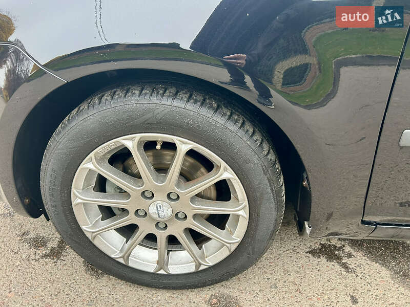 Минивэн Ford C-Max 2007 в Луцке