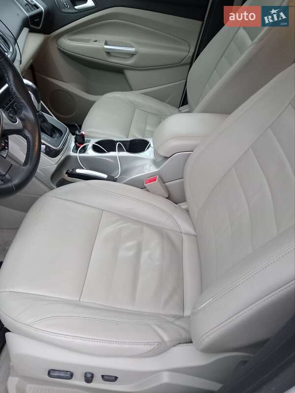 Мінівен Ford C-Max 2013 в Рівному фото 16 Мінівен Ford C-Max 2013 в Рівному