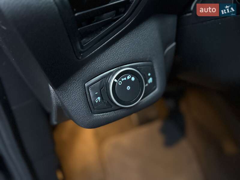 Мінівен Ford C-Max 2017 в Києві