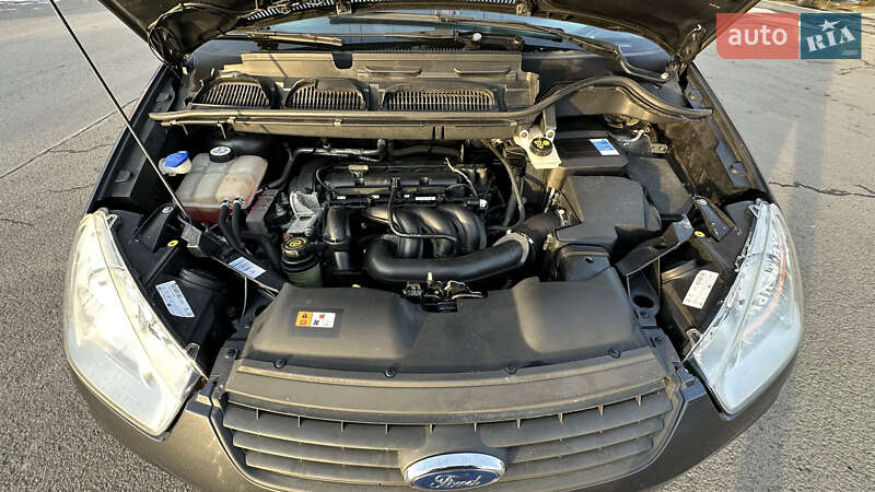 Мінівен Ford C-Max 2010 в Луцьку