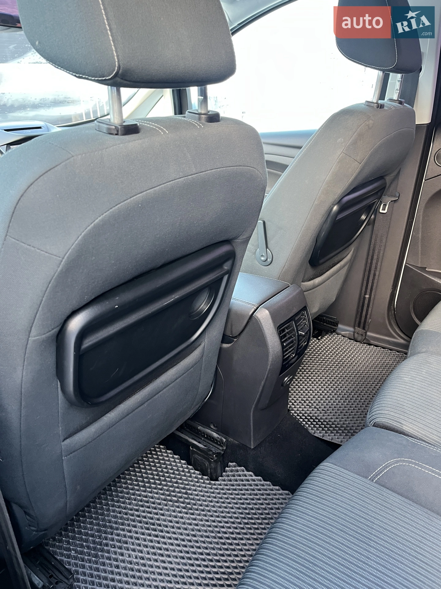 2016 Ford C-MAX - мініатюра 18
