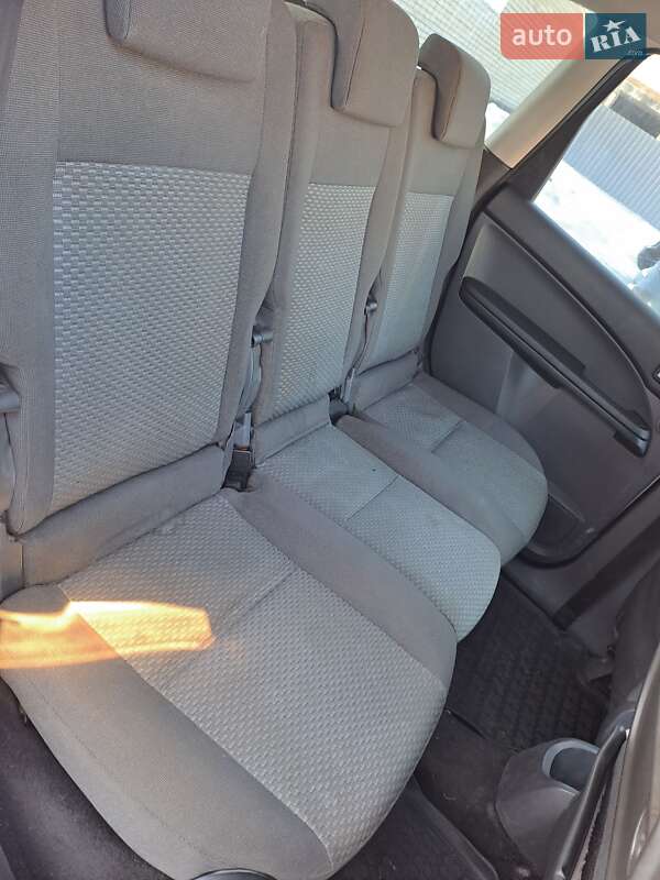 Минивэн Ford C-Max 2004 в Славуте