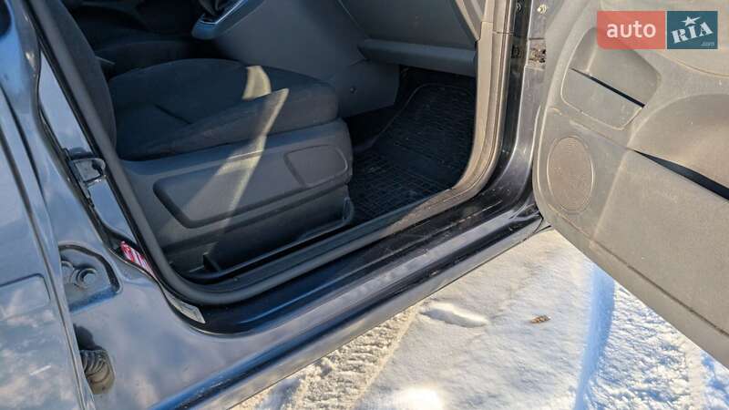 Минивэн Ford C-Max 2009 в Перещепине