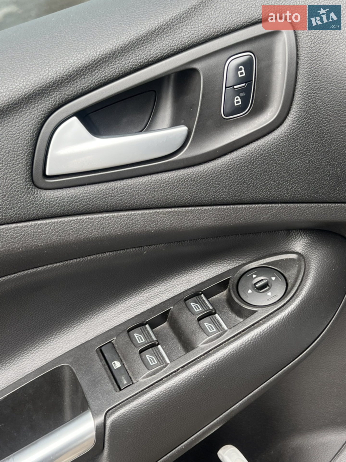 2017 Ford C-MAX - мініатюра 13