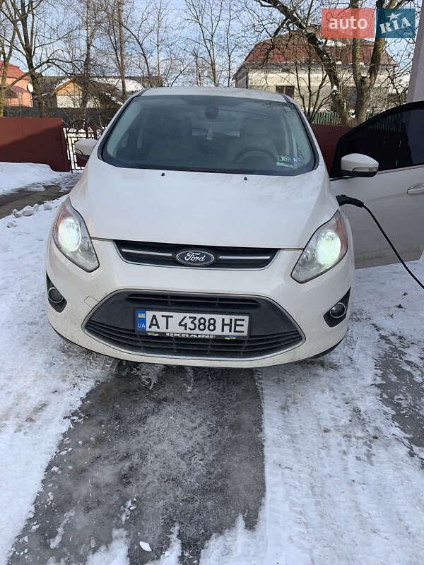 Минивэн Ford C-Max 2016 в Бурштыне