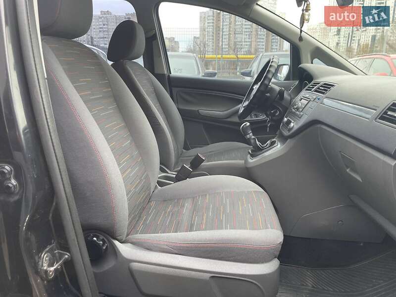 Минивэн Ford C-Max 2008 в Киеве