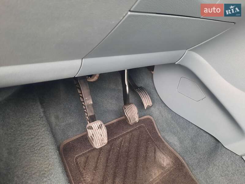 Мінівен Ford C-Max 2011 в Рівному фото 19 Мінівен Ford C-Max 2011 в Рівному