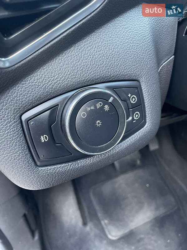 Мінівен Ford C-Max 2013 в Запоріжжі фото 26 Мінівен Ford C-Max 2013 в Запоріжжі