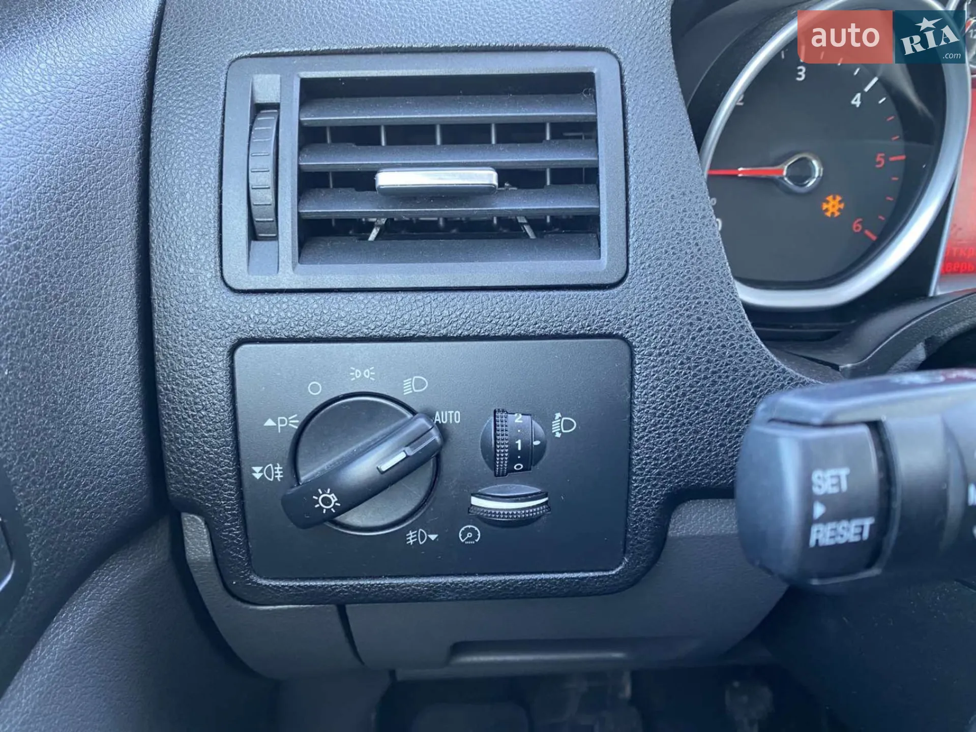 2010 Ford C-MAX - мініатюра 15
