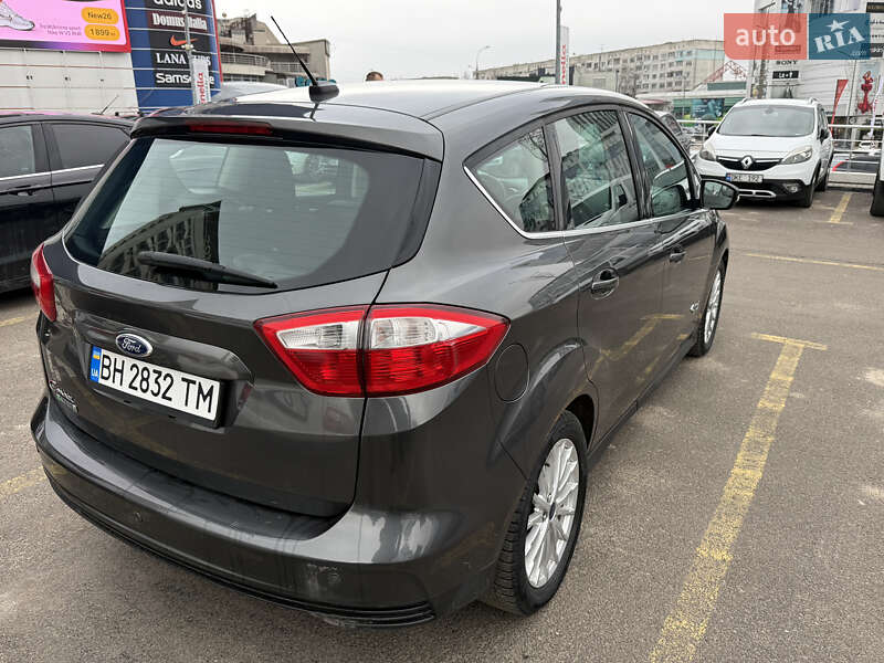 Минивэн Ford C-Max 2015 в Килии