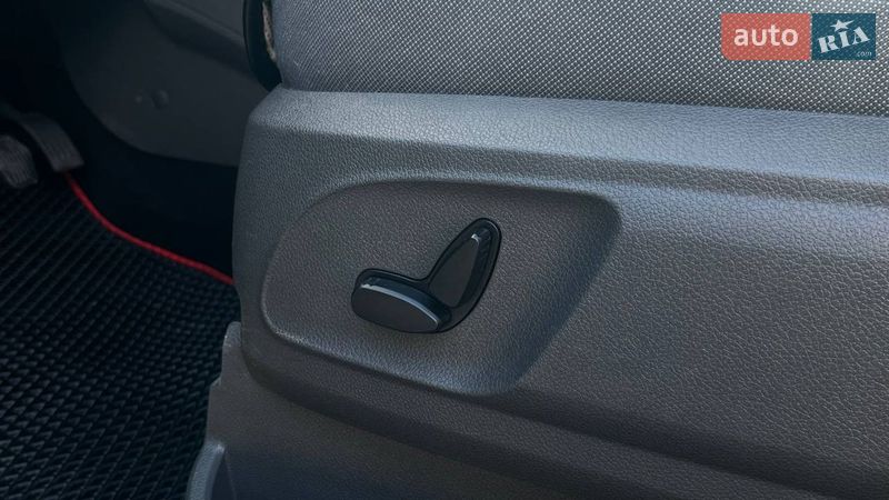 Минивэн Ford C-Max 2007 в Николаеве