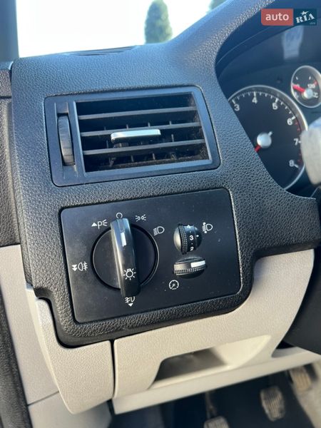 Минивэн Ford C-Max 2004 в Стрые