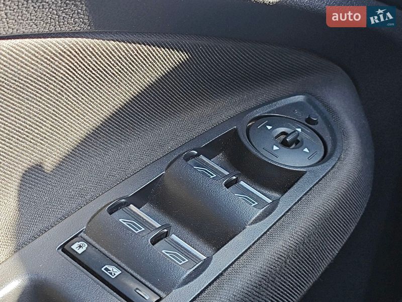 Минивэн Ford C-Max 2017 в Львове фото 9 Минивэн Ford C-Max 2017 в Львове