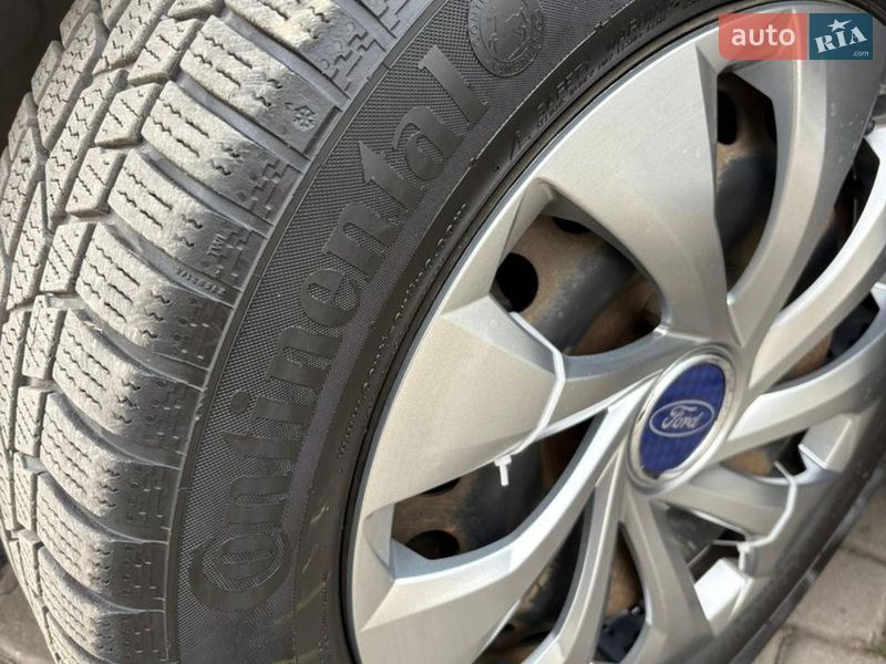 Мінівен Ford C-Max 2011 в Сваляві