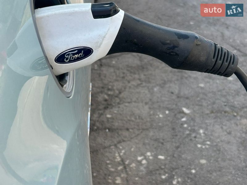 Мінівен Ford C-Max 2014 в Рівному фото 7 Мінівен Ford C-Max 2014 в Рівному