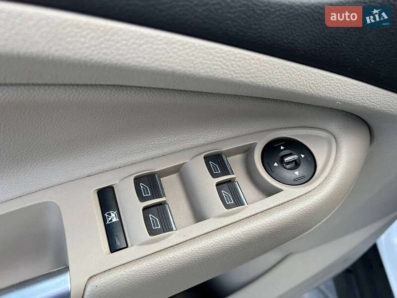Минивэн Ford C-Max 2013 в Львове