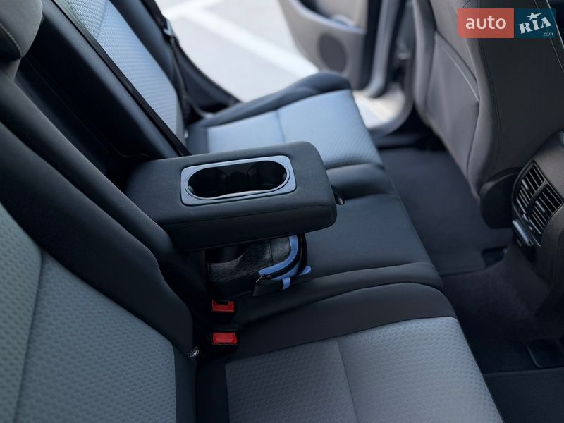 Мінівен Ford C-Max 2017 в Києві