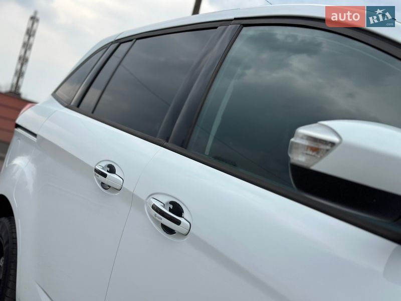 Минивэн Ford C-Max 2017 в Дрогобыче