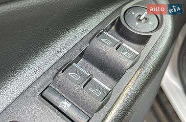 Мінівен Ford C-Max 2013 в Києві