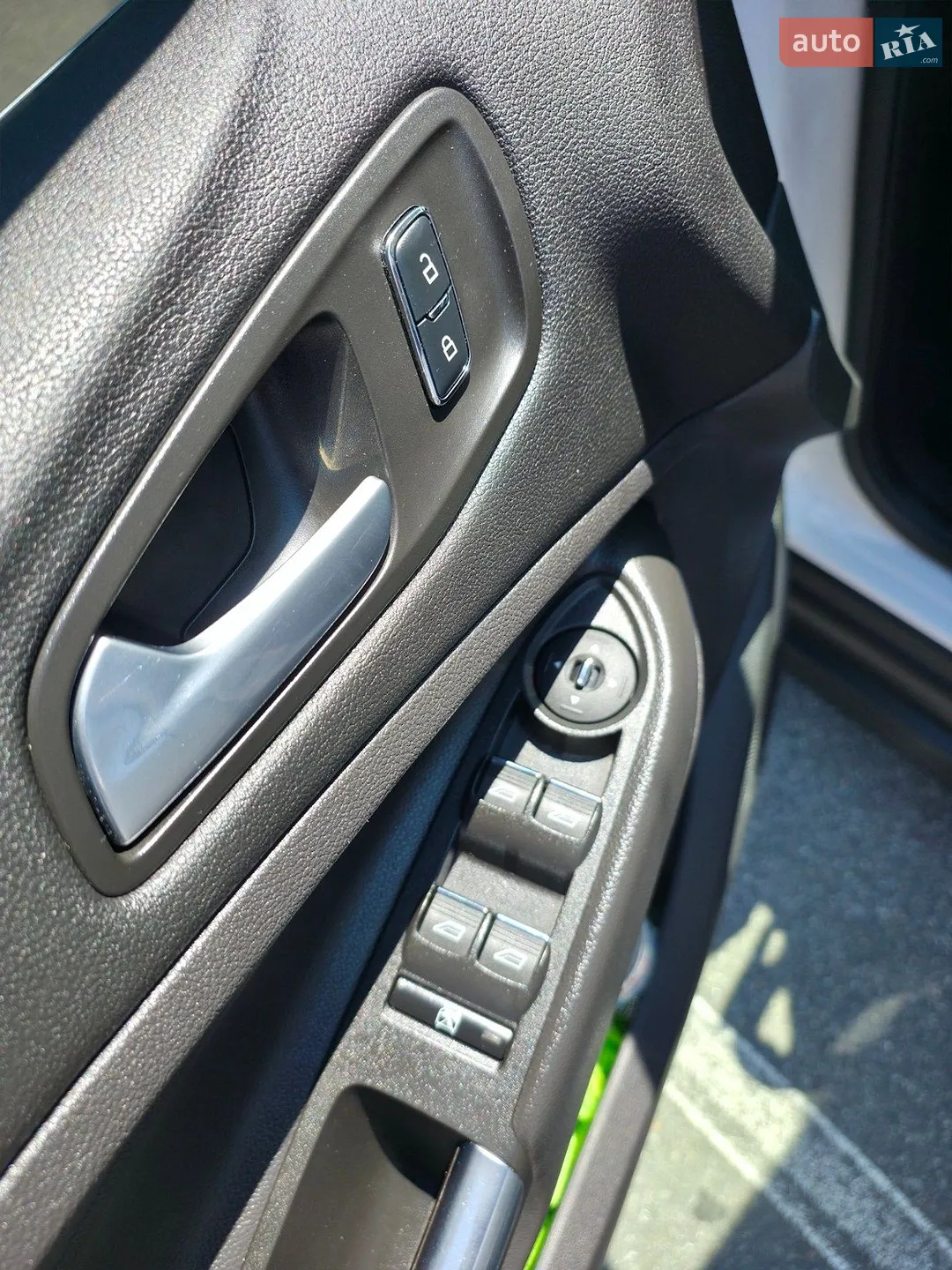 2015 Ford C-MAX - мініатюра 21
