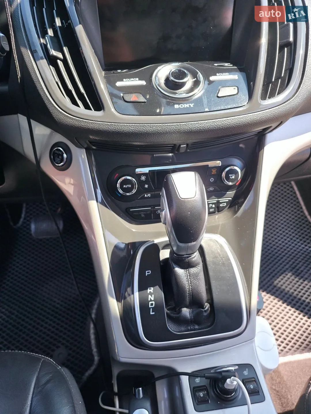2015 Ford C-MAX - мініатюра 25