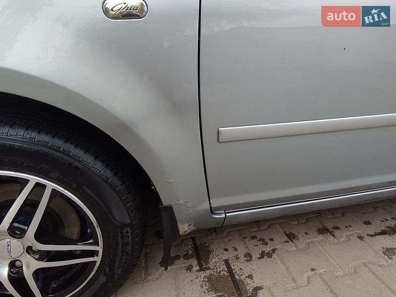 Мінівен Ford C-Max 2004 в Кривому Розі