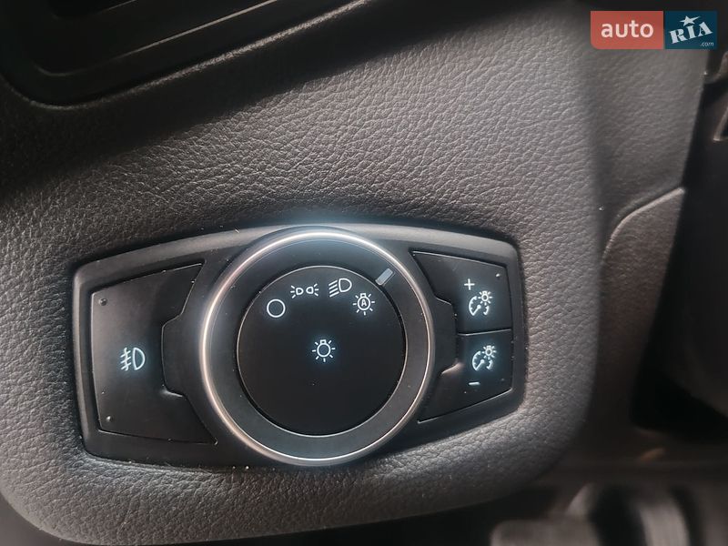 Мінівен Ford C-Max 2015 в Івано-Франківську
