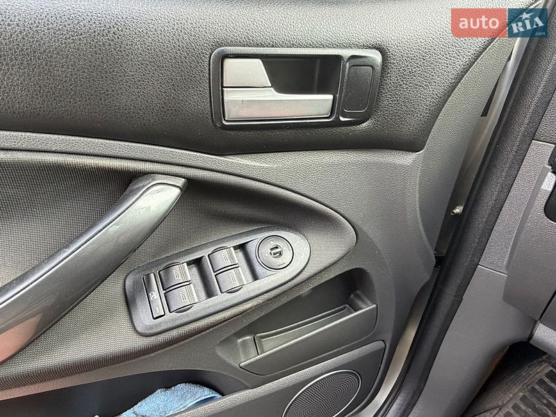 Мінівен Ford C-Max 2010 в Борисполі
