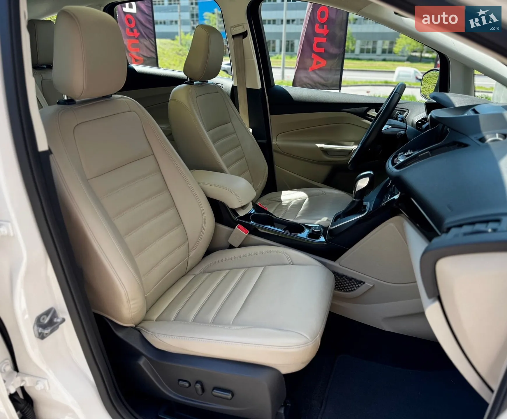 2017 Ford C-MAX - мініатюра 18