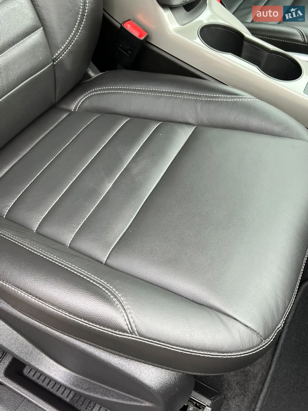 2016 Ford C-MAX - мініатюра 36