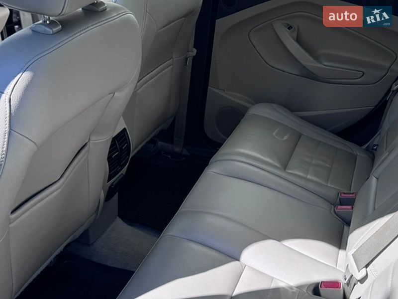 Минивэн Ford C-Max 2015 в Львове