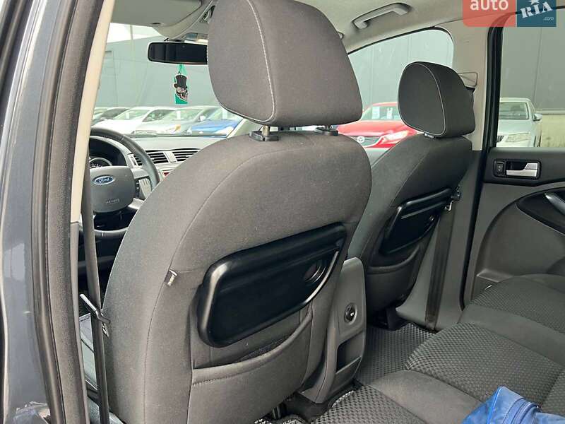 Минивэн Ford C-Max 2010 в Львове
