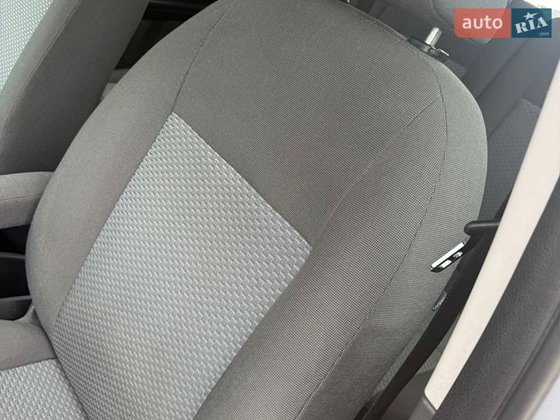 Мінівен Ford C-Max 2006 в Полтаві