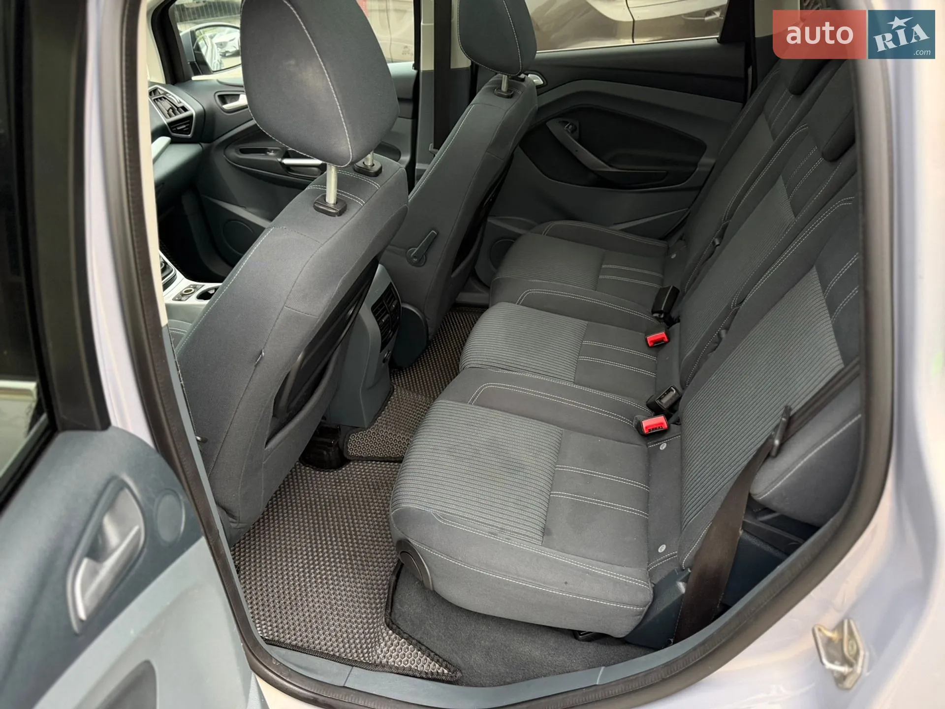 2010 Ford C-MAX - мініатюра 18