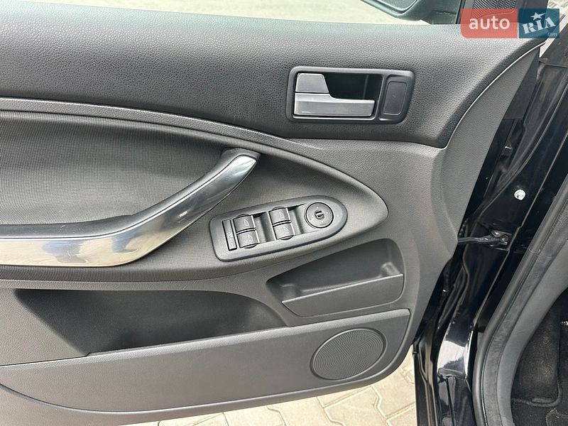 Минивэн Ford C-Max 2010 в Луцке