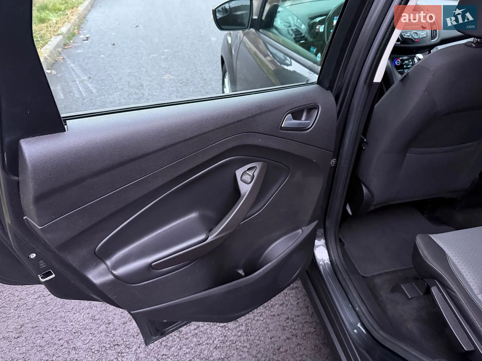 2017 Ford C-MAX - мініатюра 22