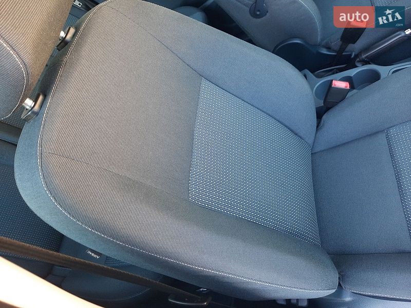 Минивэн Ford C-Max 2011 в Ровно
